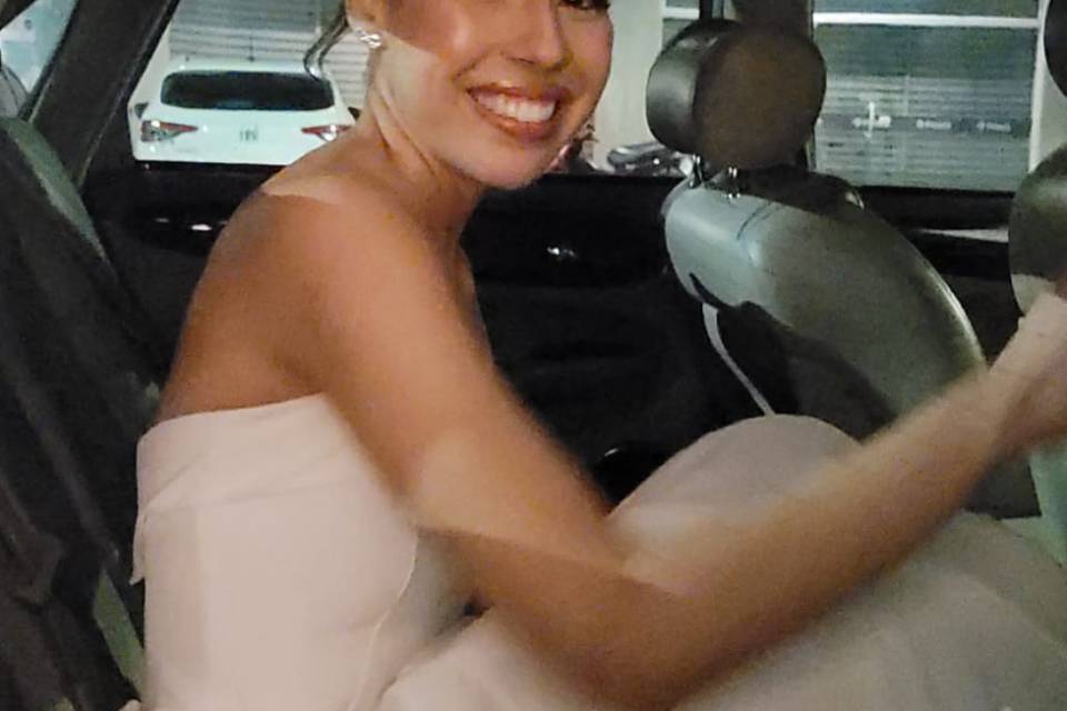 Thaís a caminho do altar