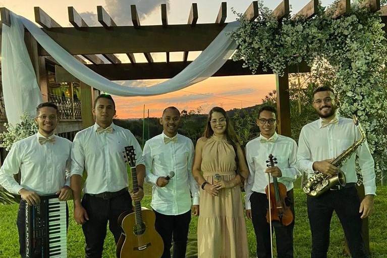 a Hora de Jogar O Buquê Festa de Casamento em ritmo de Toneladas de Desejos  axé Music Banda Agitu's 