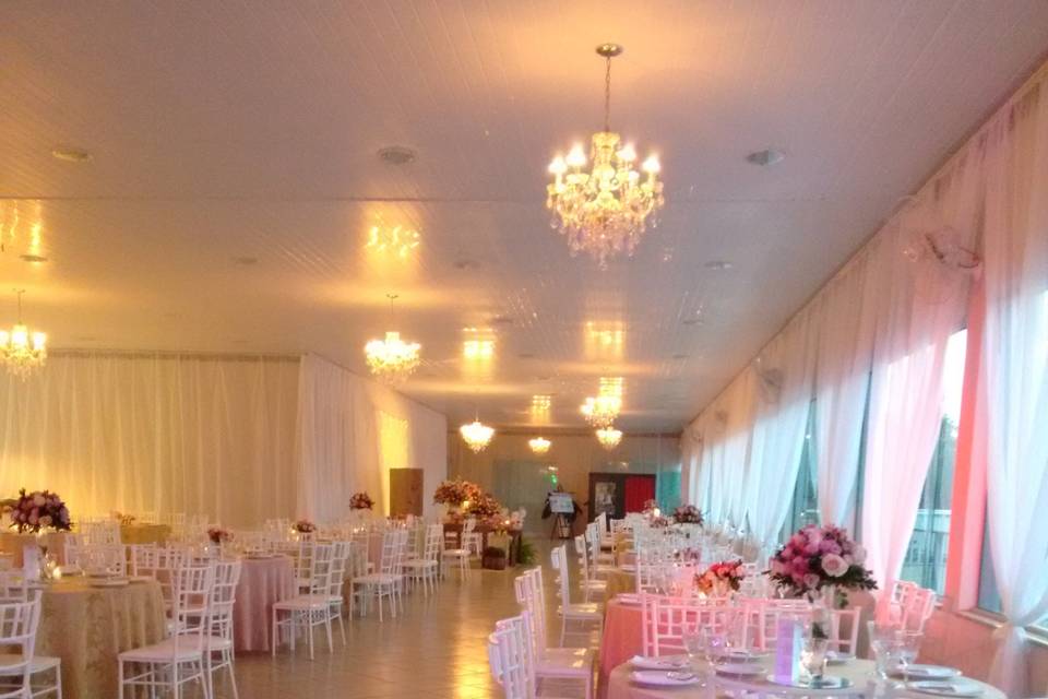 Salão e decoração elegante