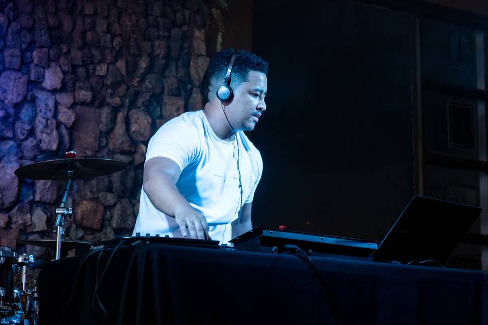 DJ Fernando Jr