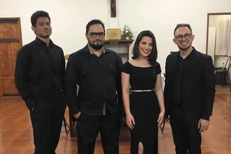 Violão e vozes