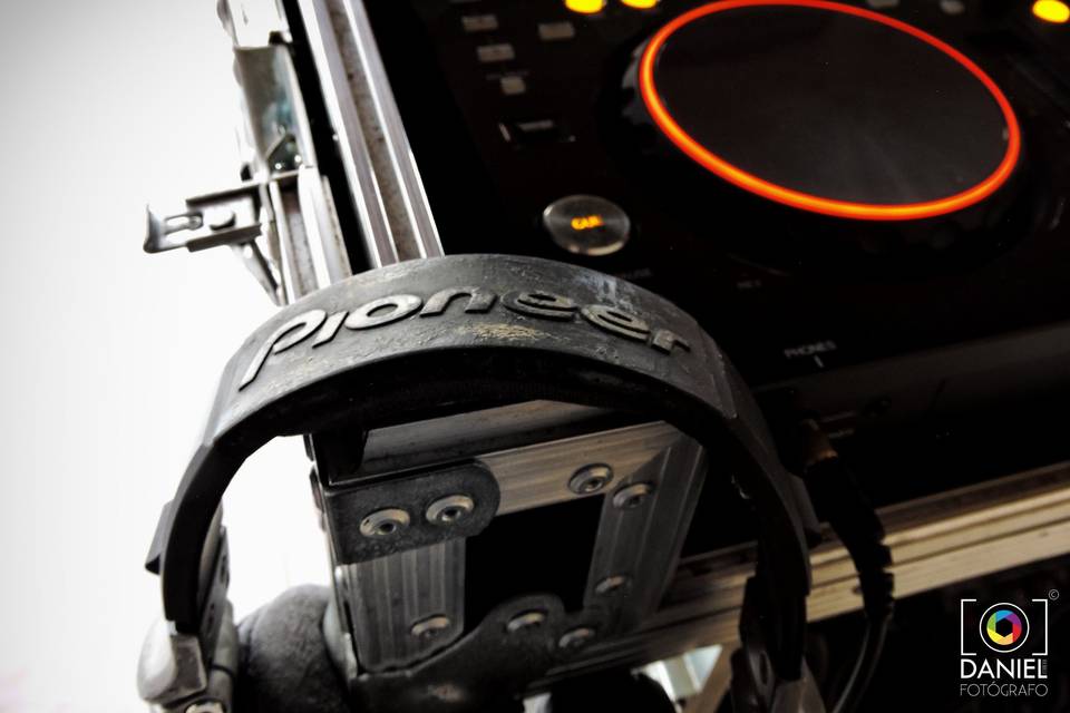 DDJ S1