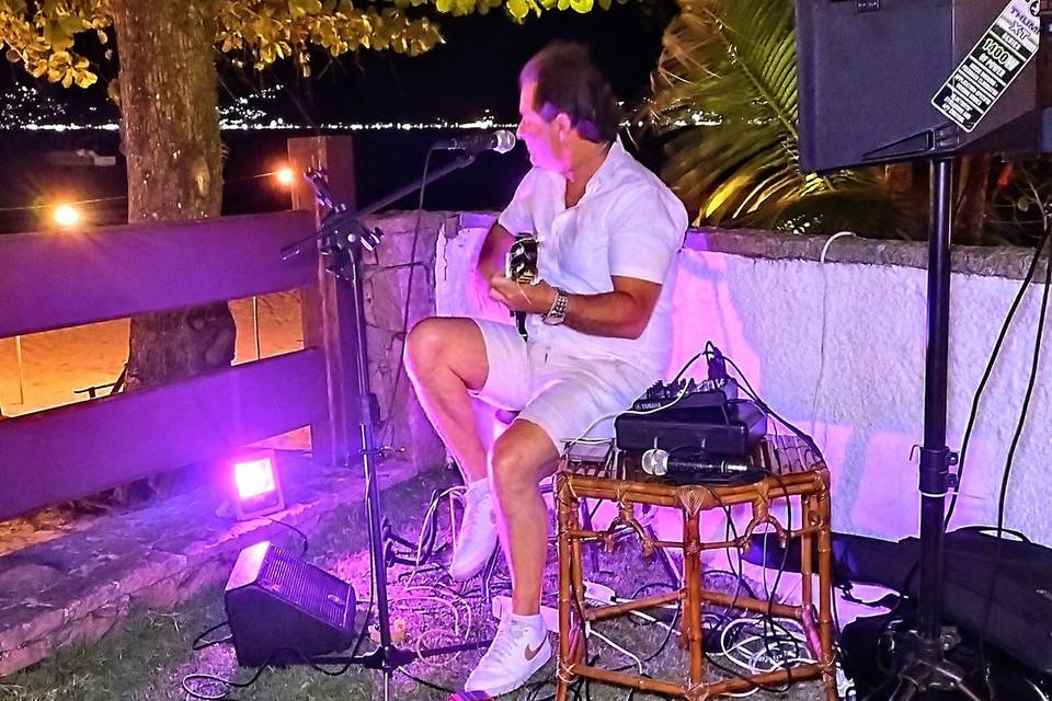 Musica ao estilo luau