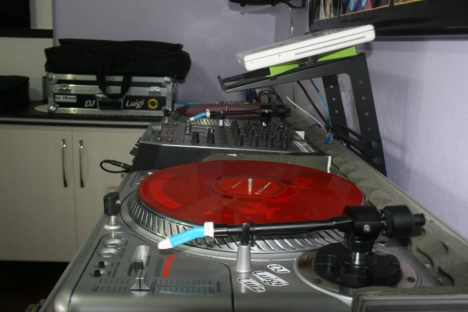 Toca Discos Vestax competição