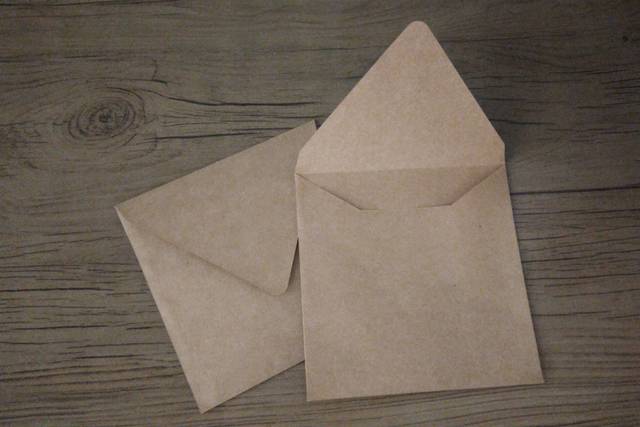 Envelope Quadrado com Bico