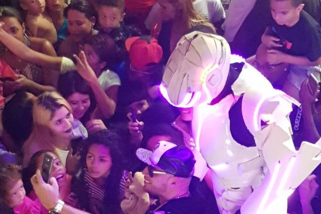 Donrusso vai agitar sua festa!