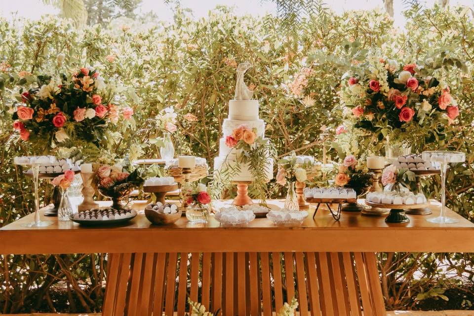 MESA DE DOCES