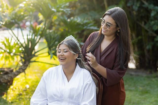 Simara Lopes - Maquiagem e Penteado