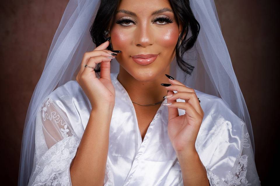Stephany Coutrim Makeup