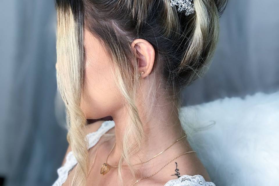 Stephany Coutrim Makeup