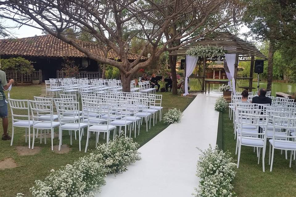 Casamento no jardim do sítio