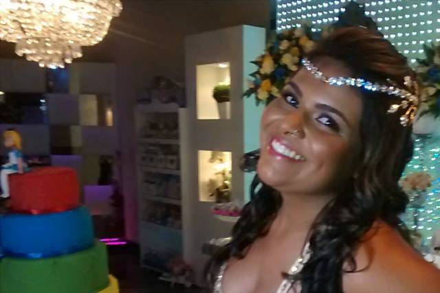 DEBUTANTE