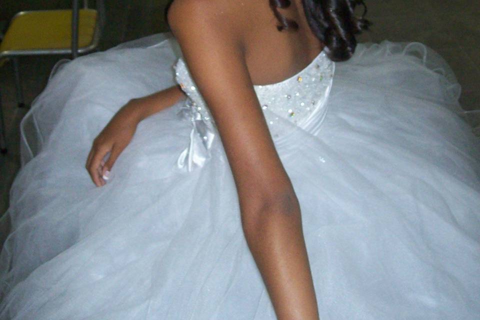 DEBUTANTE