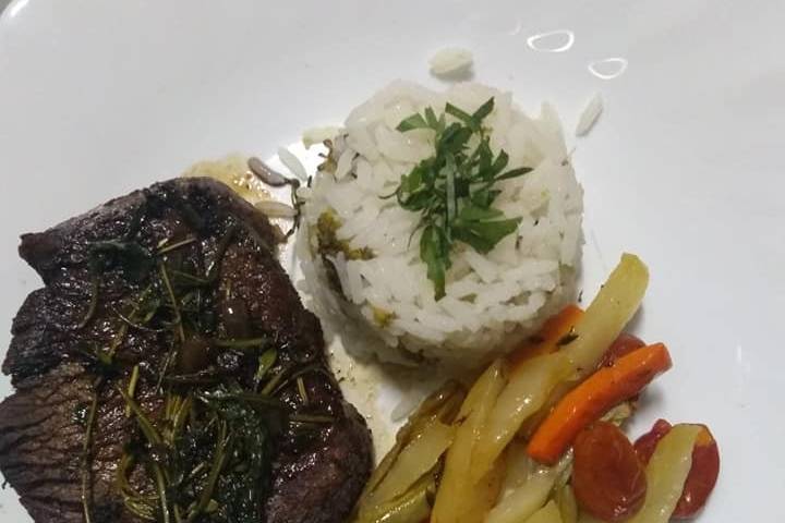 Filet Mignon ao molho de ervas