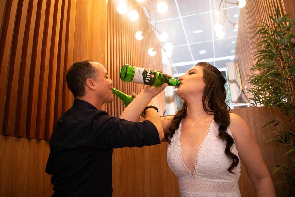 Ao invés de taças, cervejas