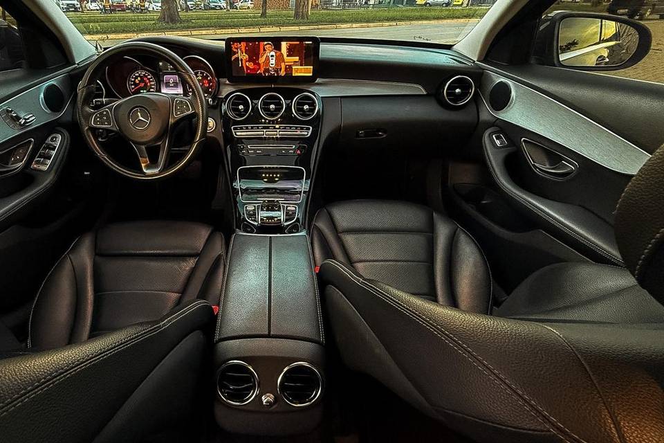 Mercedes C200