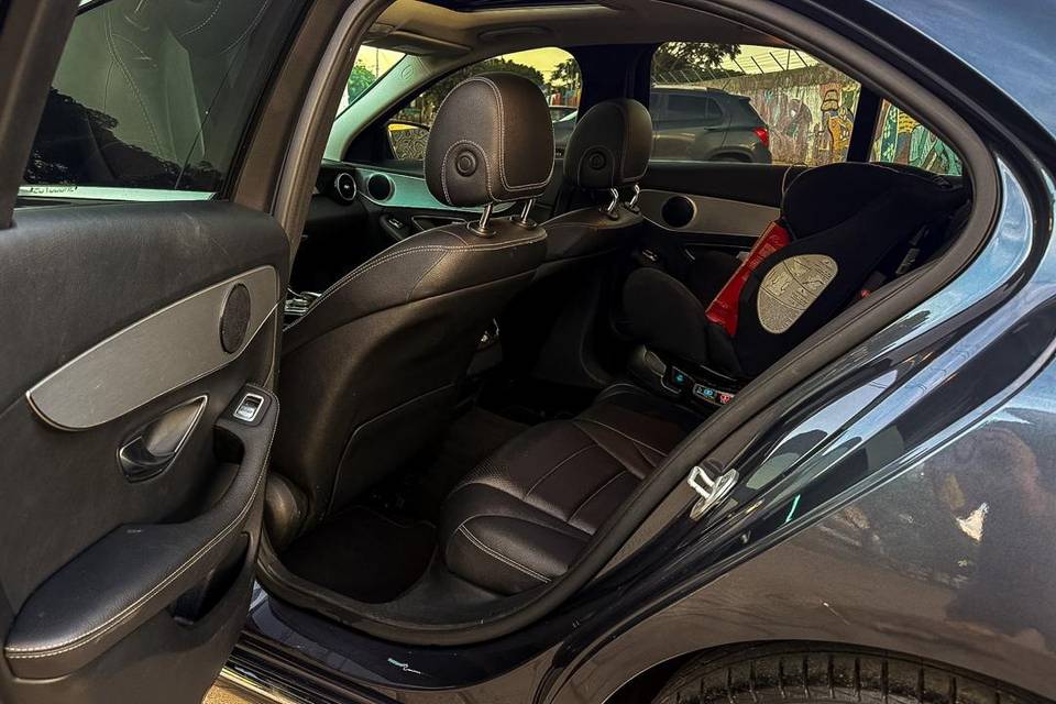 Mercedes C200