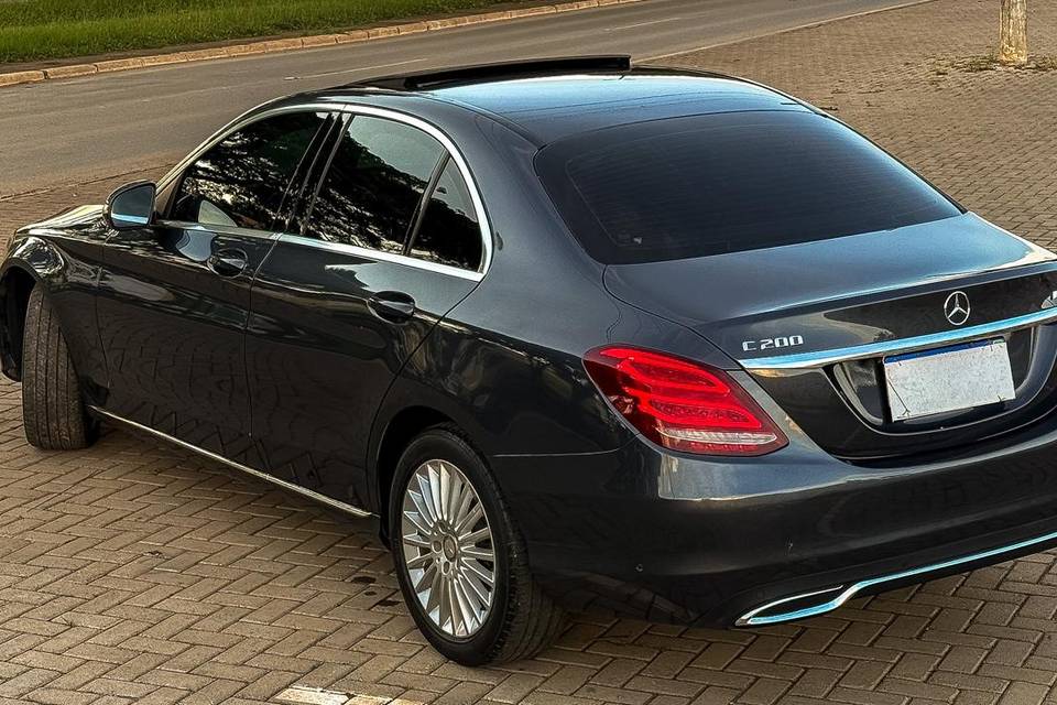 Mercedes C200