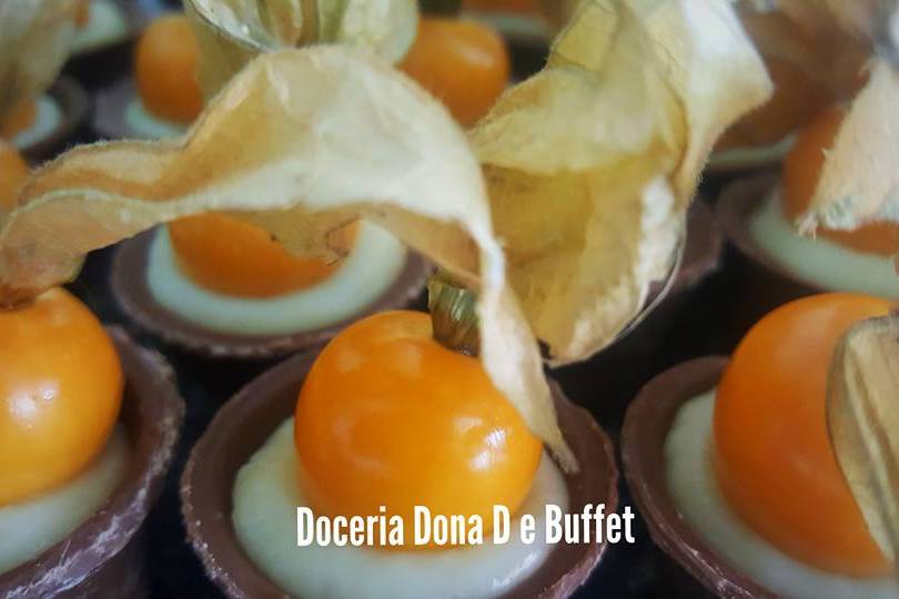 Doces finos copinho physalis