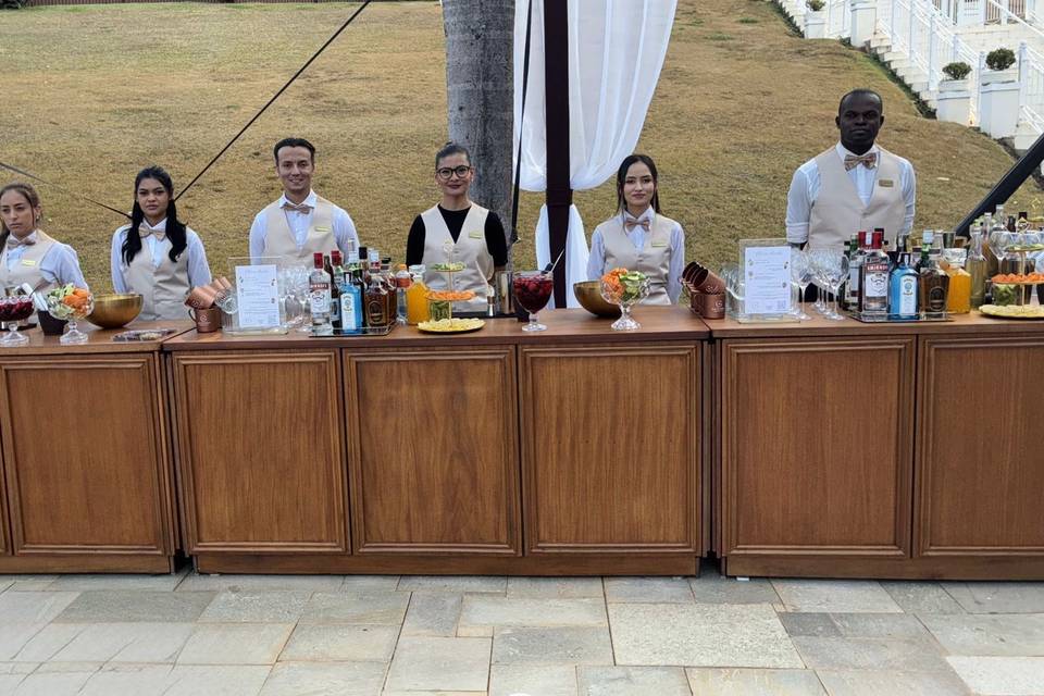 Golden Bar Bartenders