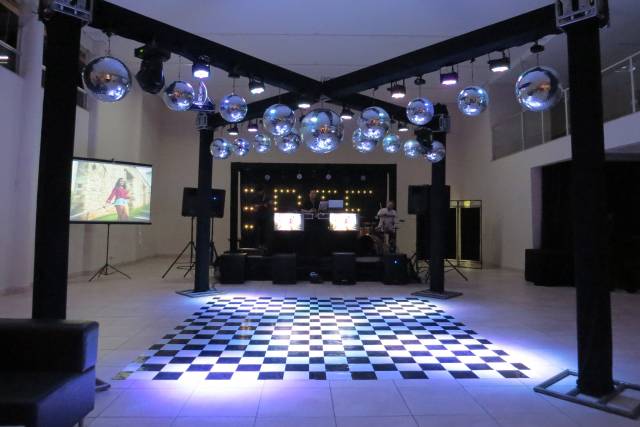 Estrutura em x black premium
