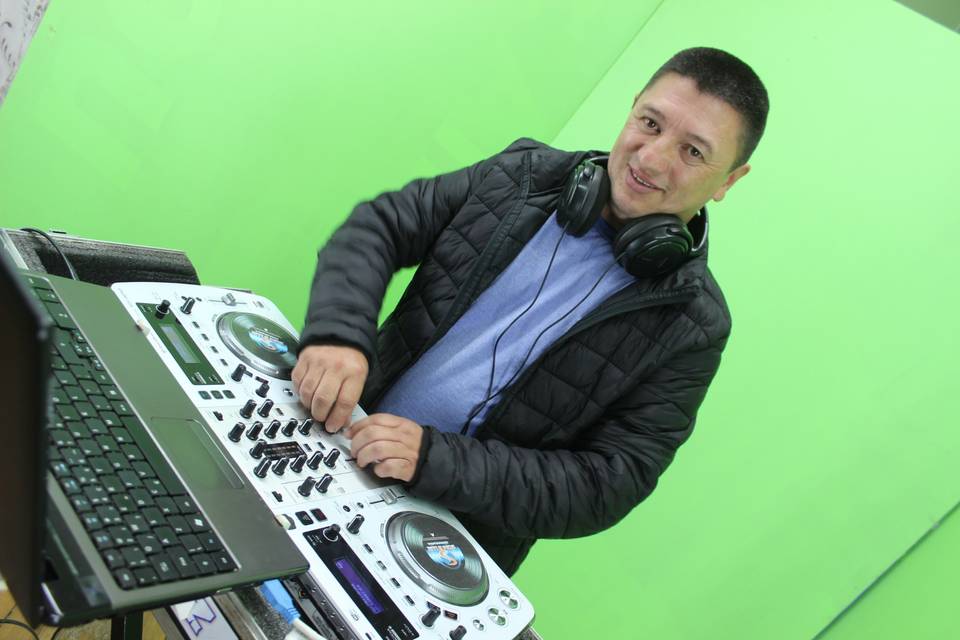 Dj anezio