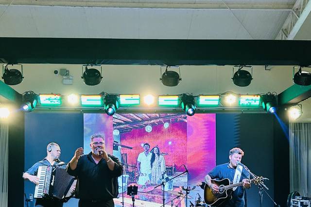 Cantor Fernandes Oficial