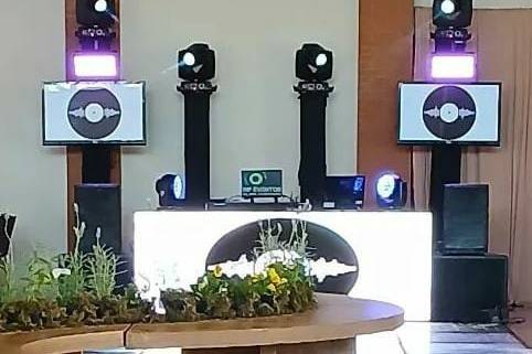 e.DJ