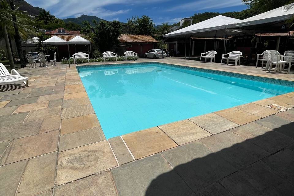 Piscina e a vista