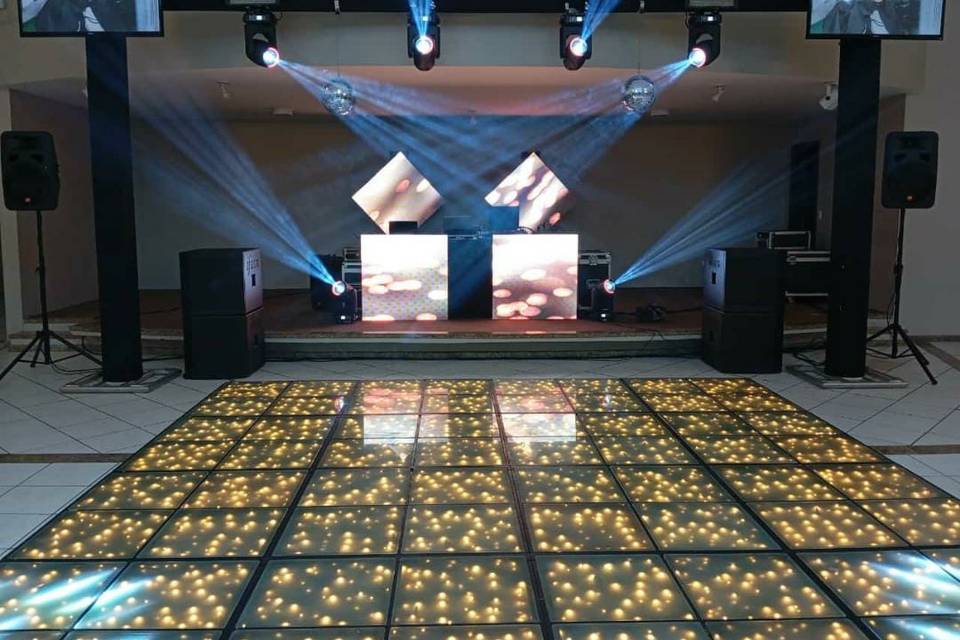 DJ, som, Luz, TV, Pista Paris