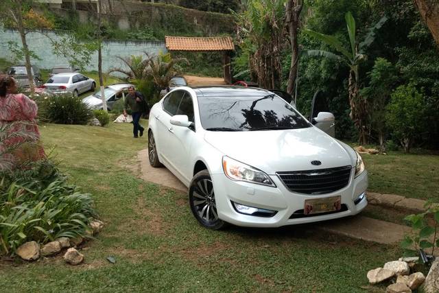 Kia cadenza branco pérola