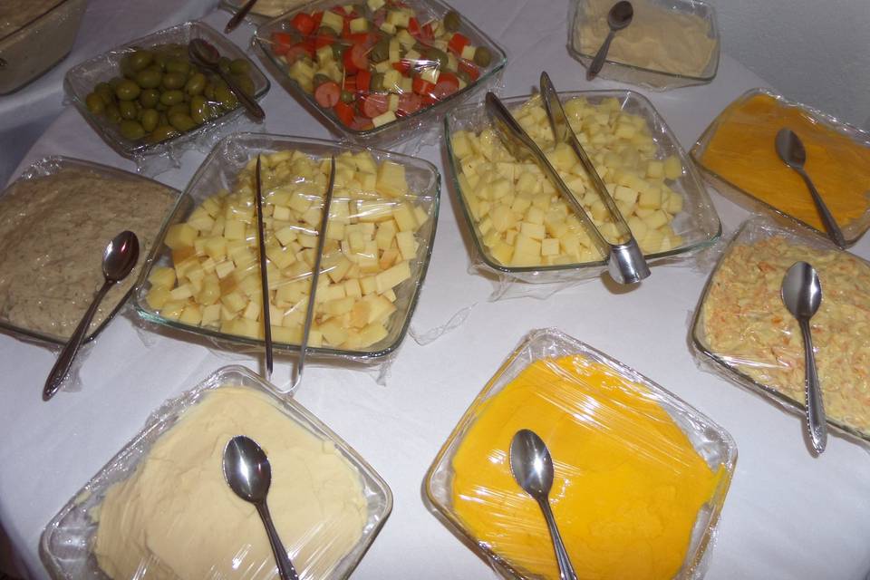 Buffet completo via leste