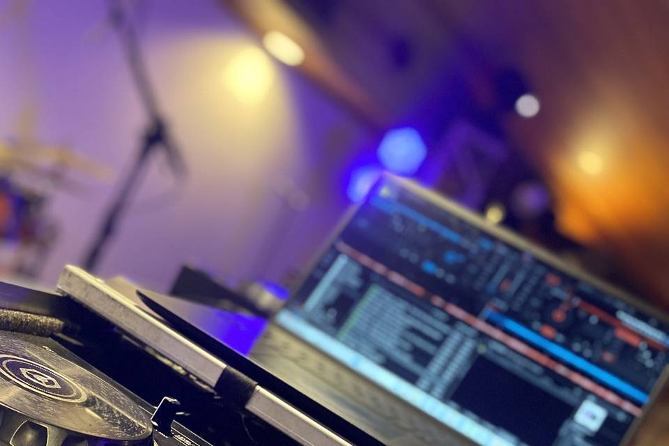 Jota dj