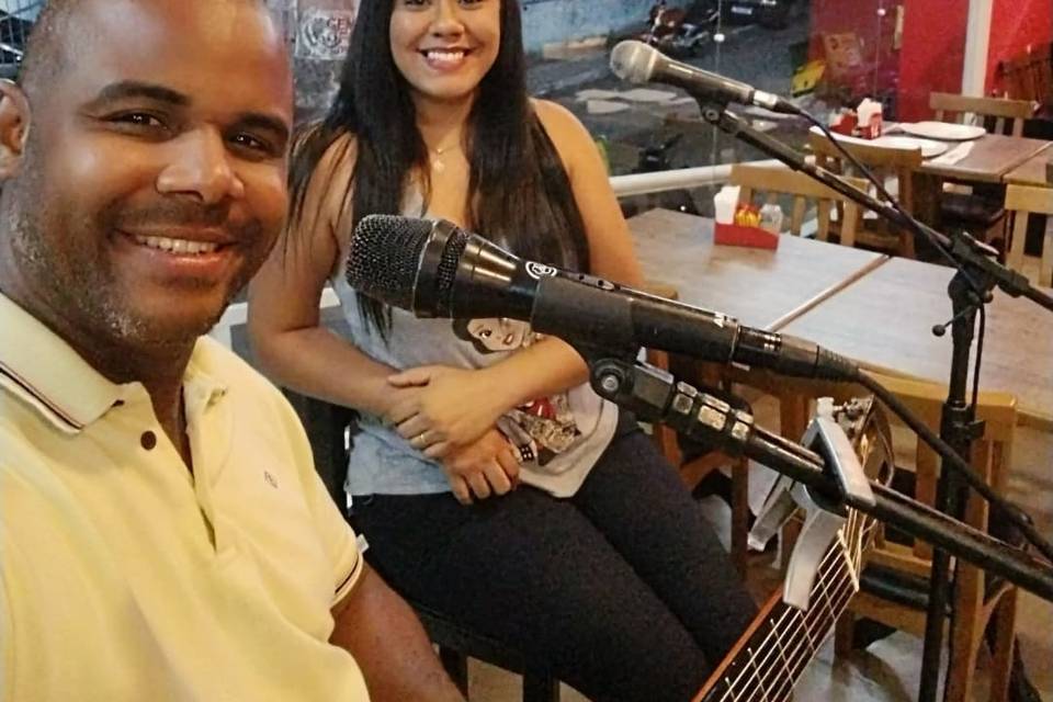 Claudio Lessa e Catiane Lima