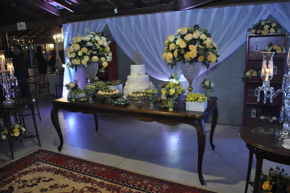 Mesa Luis XV