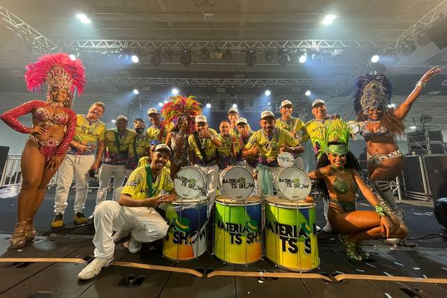 Bateria TS SHOW - Bateria de Escola de Samba & Carnaval