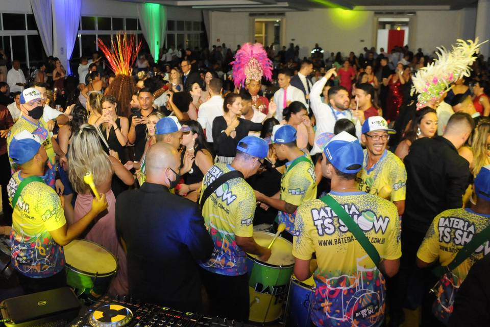 Bateria TS SHOW - Bateria de Escola de Samba & Carnaval