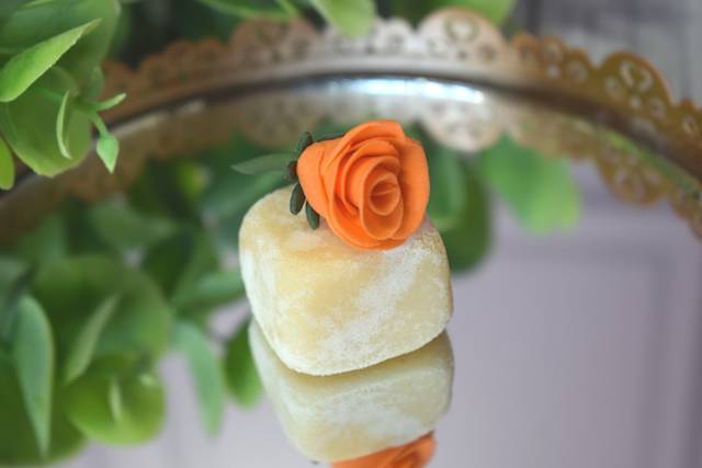 Mini Rosa c/ Sépalas e pedúncu