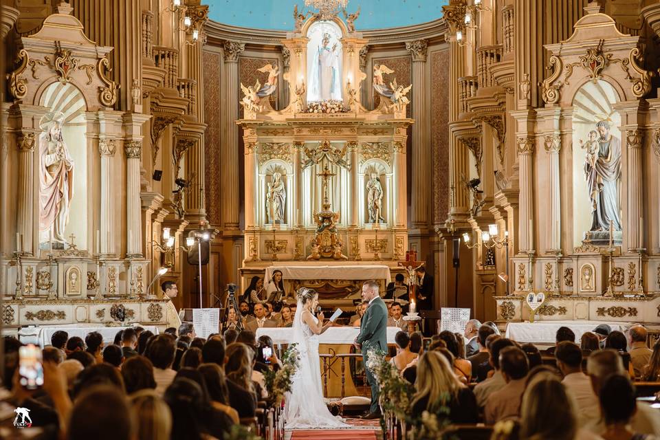 Registros dos noivos no altar