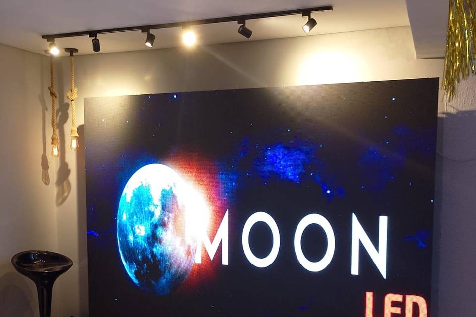 Moonled