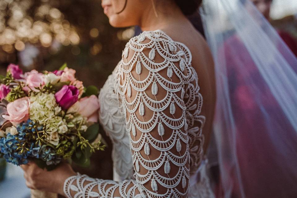 Detalhes vestido noiva