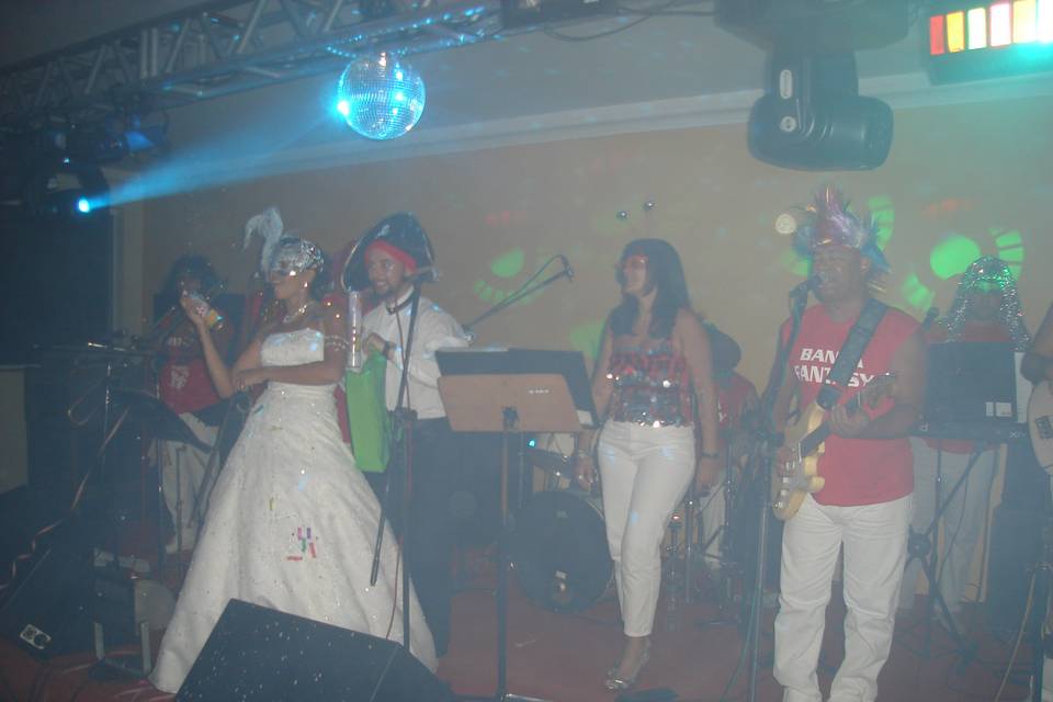 Clube Fantasy - Ambiente requintado com qualidade musical