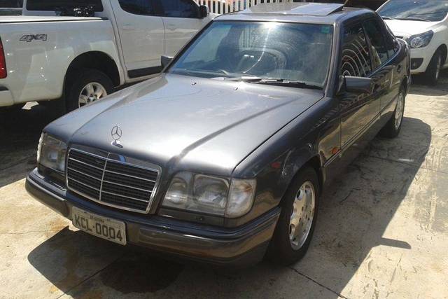 Mercedes E320