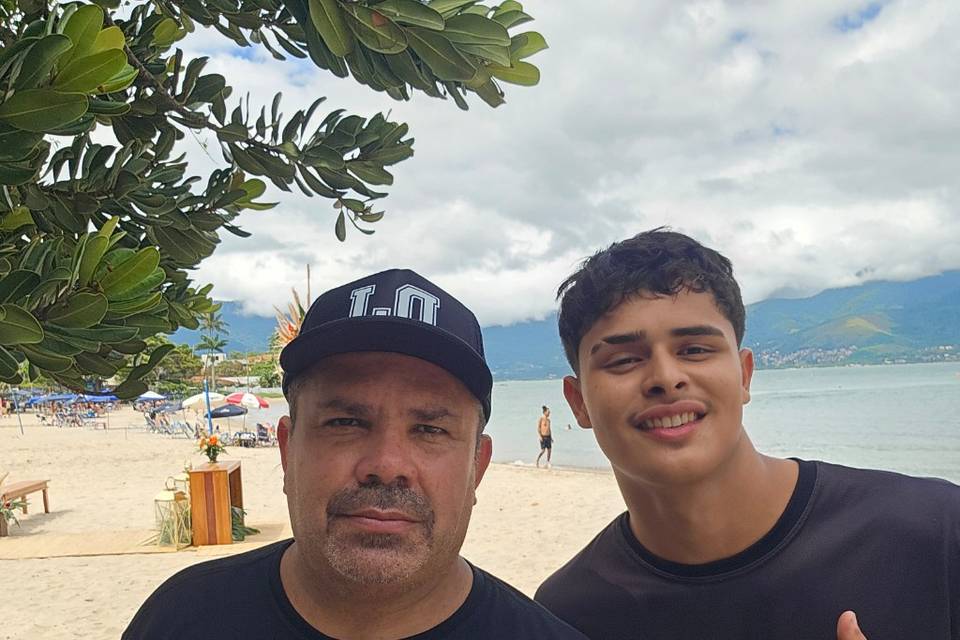 Djs