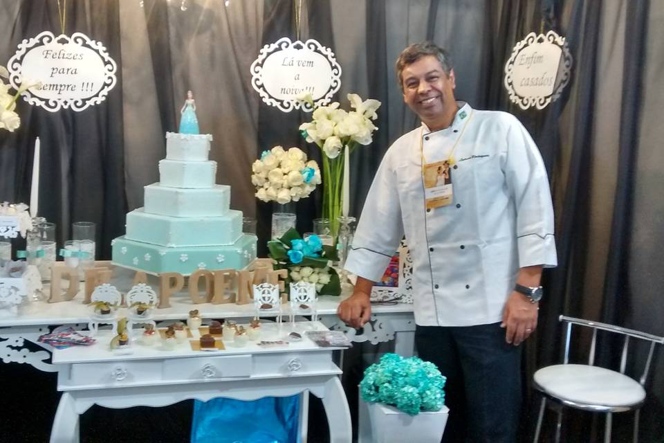 Bolo Masculino 2 Andares - Leonardo Silva Cake Designer