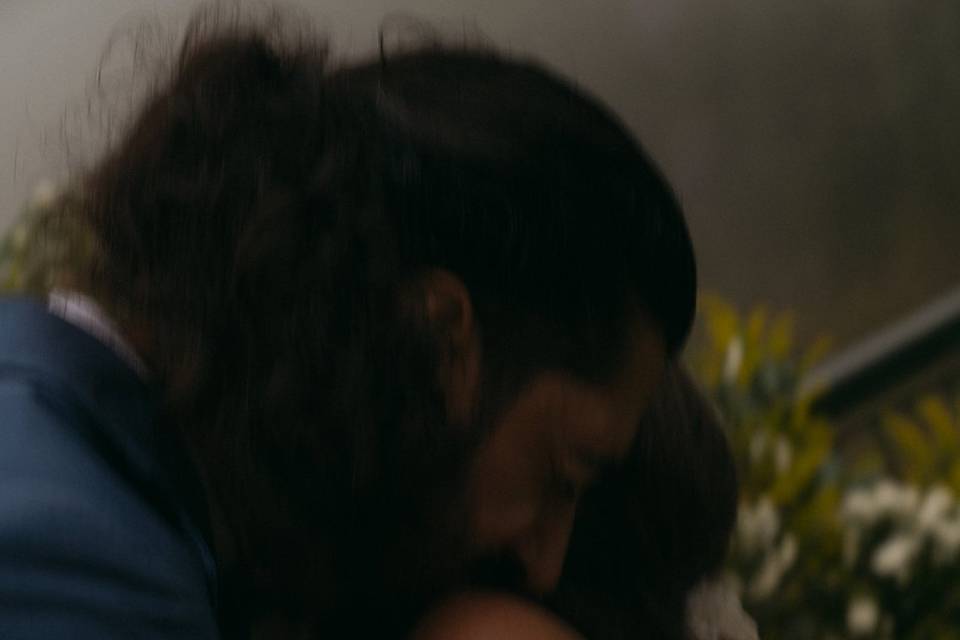 CLOSE (AUTORAL)