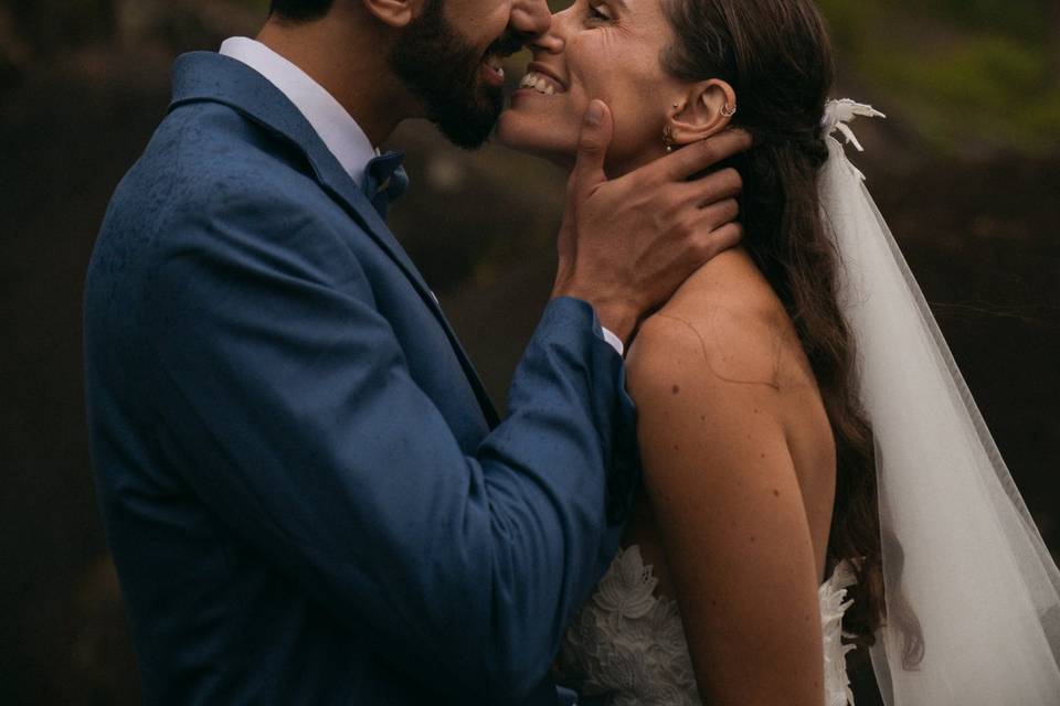 O AMOR DE VOCÊS MERECEM