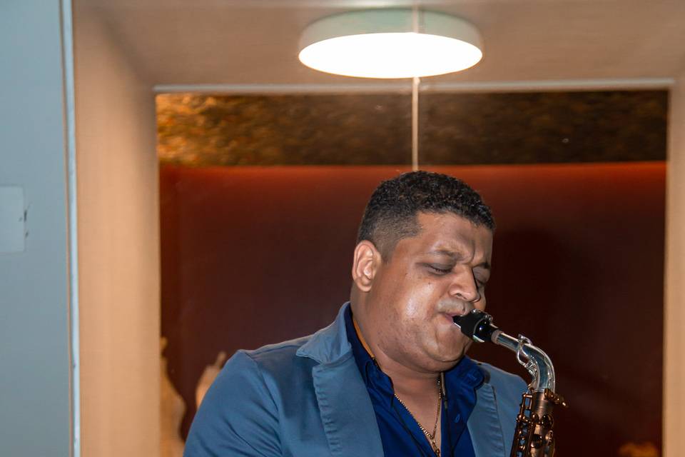 Júlio Rocha Saxofonista