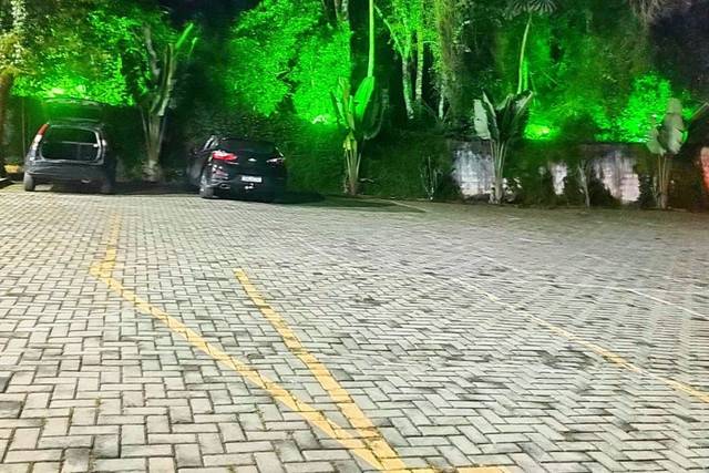 Estacionamento 35 veículos