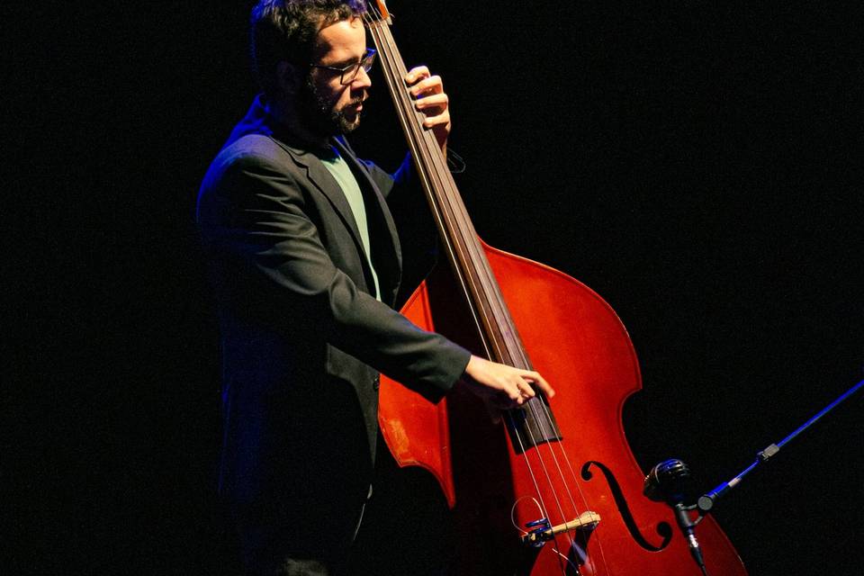 Nosso Baixista Hugo Fonseca